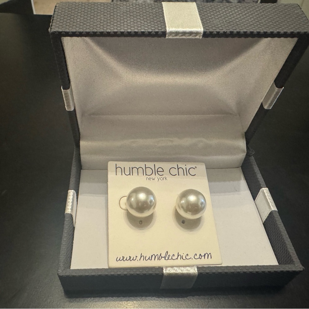 Humble Chic Faux Pearl Earrings - Picture 2 of 3